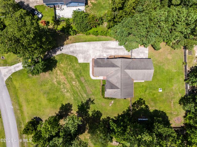 356 Knollwood Drive, Hampstead, NC 28443