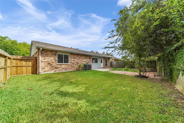 6630 Tara Drive, Richmond, TX 77469