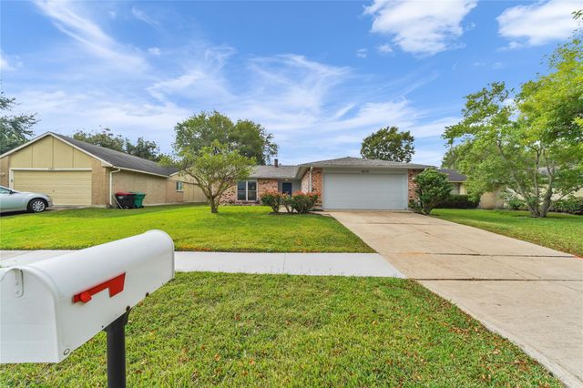 6630 Tara Drive, Richmond, TX 77469