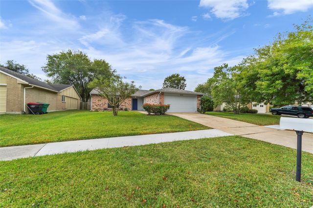 6630 Tara Drive, Richmond, TX 77469