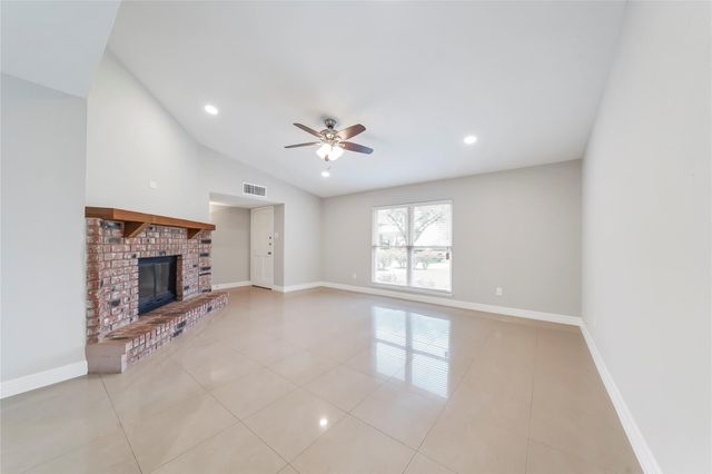6630 Tara Drive, Richmond, TX 77469