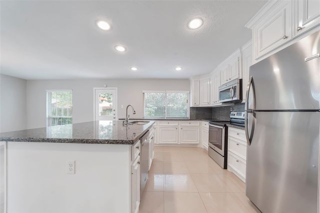 6630 Tara Drive, Richmond, TX 77469