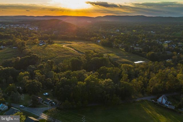 1578 HAFLER RD, Bethlehem, PA 18015