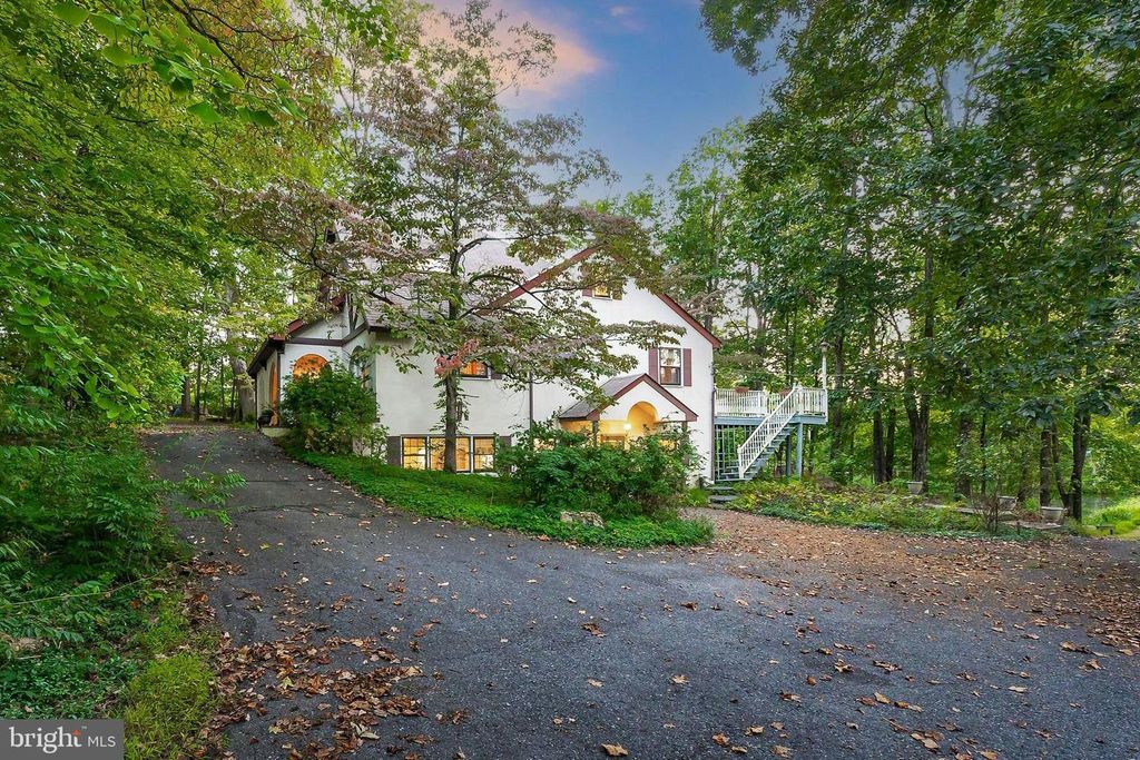 1578 HAFLER RD, Bethlehem, PA 18015