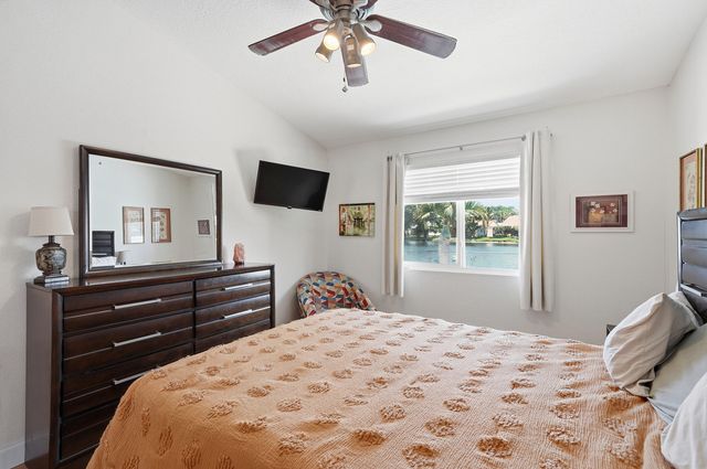 6208 Country Fair Circle, Boynton Beach, FL 33437