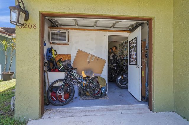 6208 Country Fair Circle, Boynton Beach, FL 33437