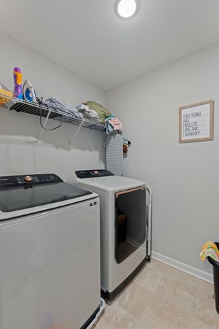 714 Monarchos Bnd, Burns, TN 37029