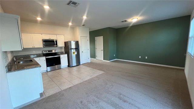 1064 APPLETON STREET, Davenport, FL 33837