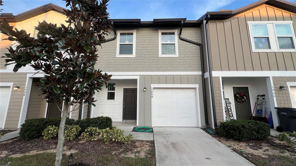 1064 APPLETON STREET, Davenport, FL 33837