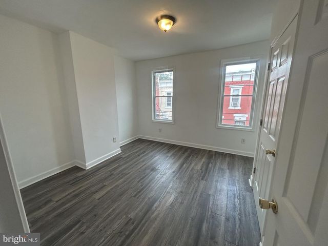 2930 W ARIZONA ST, Philadelphia, PA 19132