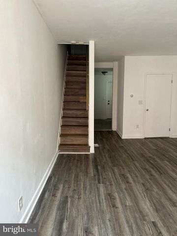 2930 W ARIZONA ST, Philadelphia, PA 19132