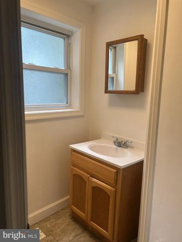2930 W ARIZONA ST, Philadelphia, PA 19132