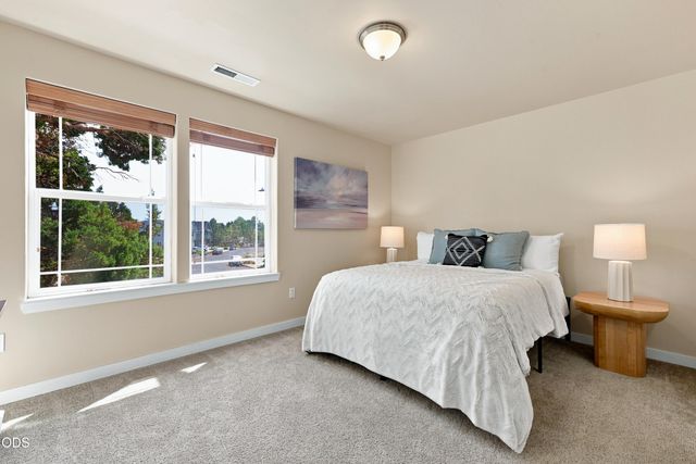 21274 NE Beall Drive, Bend, OR 97701