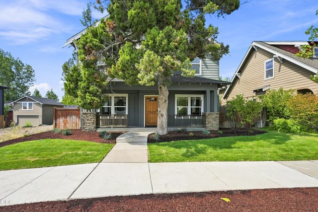 21274 NE Beall Drive, Bend, OR 97701