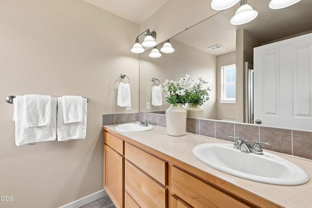 21274 NE Beall Drive, Bend, OR 97701