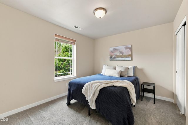 21274 NE Beall Drive, Bend, OR 97701