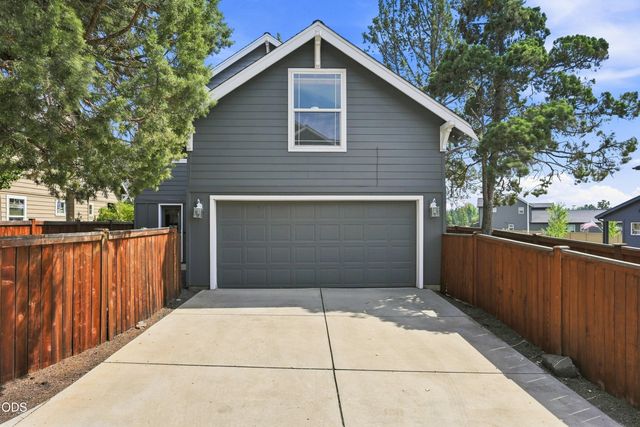 21274 NE Beall Drive, Bend, OR 97701
