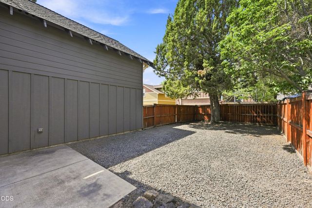 21274 NE Beall Drive, Bend, OR 97701