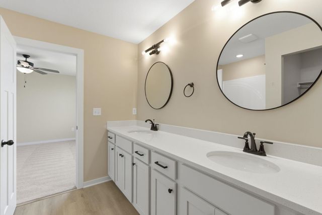 3509 W Longleaf Circle, Wichita, KS 67205