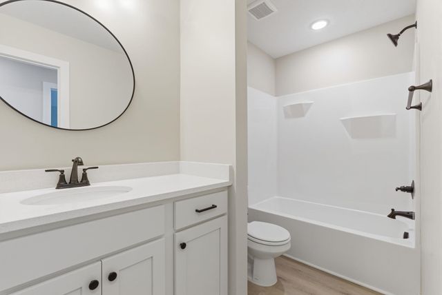 3509 W Longleaf Circle, Wichita, KS 67205
