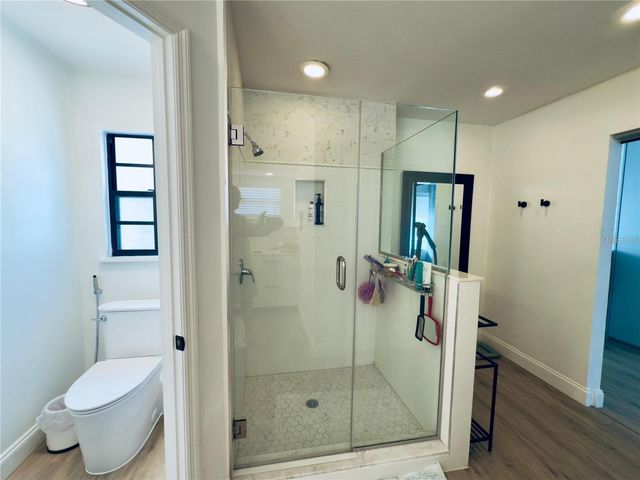 8113 BREEZE COVE LANE, Orlando, FL 32819