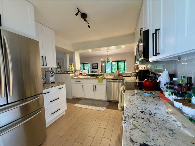 8113 BREEZE COVE LANE, Orlando, FL 32819