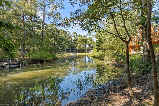 625 Heron Point CIR, Virginia Beach, VA 23452