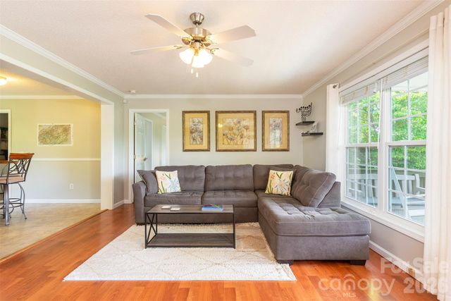25 Inglescott Way, Alexander, NC 28701