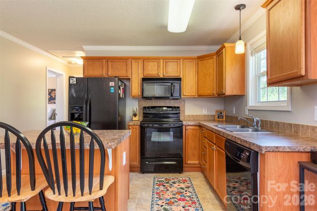 25 Inglescott Way, Alexander, NC 28701