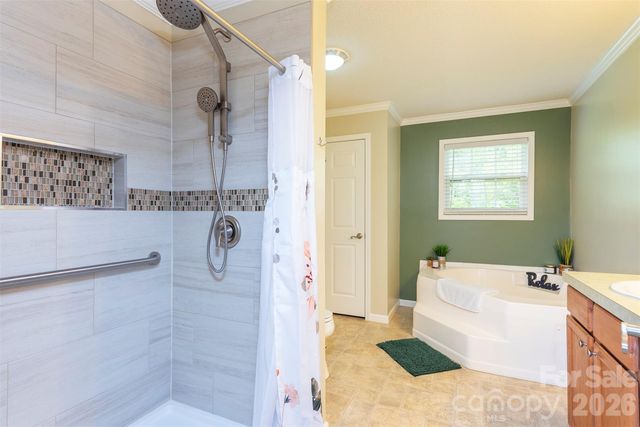 25 Inglescott Way, Alexander, NC 28701