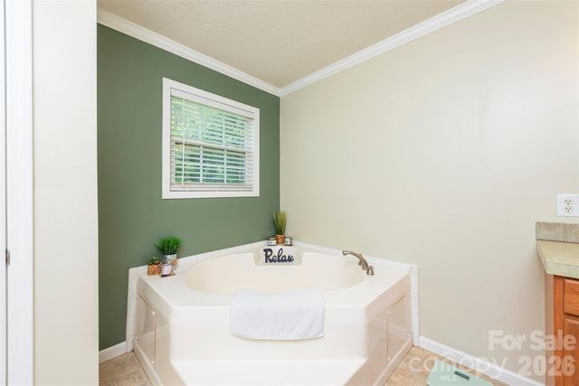 25 Inglescott Way, Alexander, NC 28701