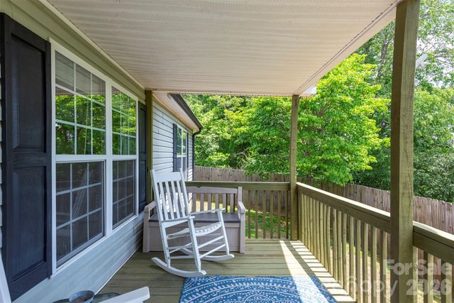 25 Inglescott Way, Alexander, NC 28701