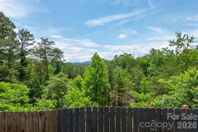 25 Inglescott Way, Alexander, NC 28701