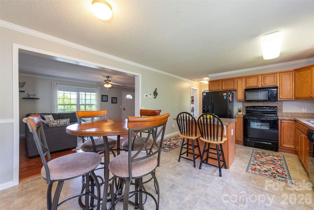 25 Inglescott Way, Alexander, NC 28701
