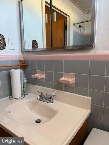 103 COLONIAL DR, Norristown, PA 19401