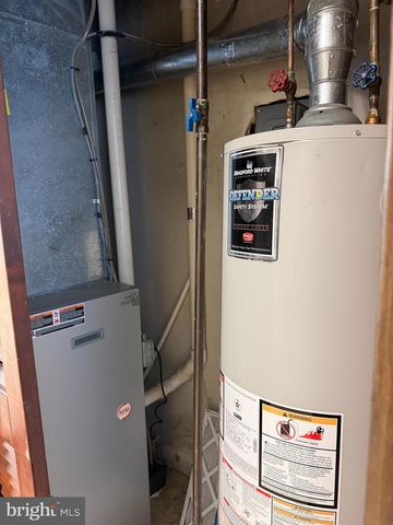 103 COLONIAL DR, Norristown, PA 19401