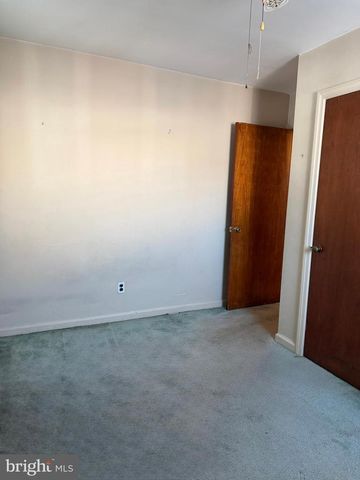 103 COLONIAL DR, Norristown, PA 19401