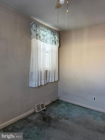 103 COLONIAL DR, Norristown, PA 19401