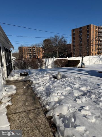 103 COLONIAL DR, Norristown, PA 19401