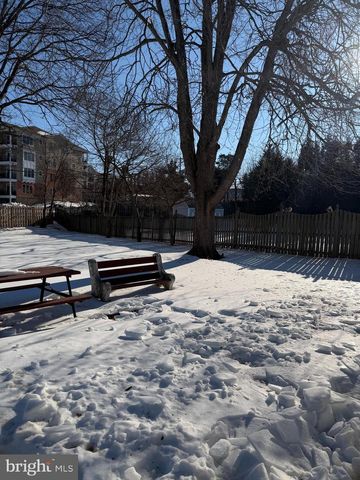 103 COLONIAL DR, Norristown, PA 19401