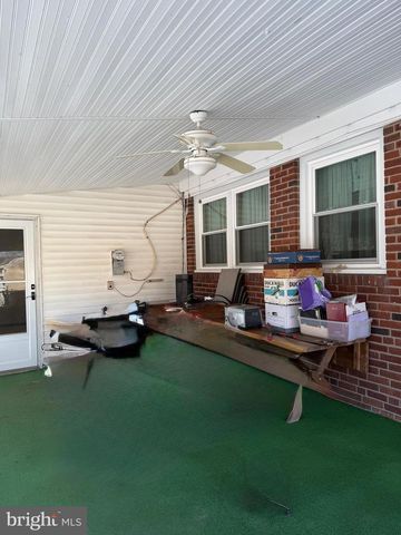 103 COLONIAL DR, Norristown, PA 19401