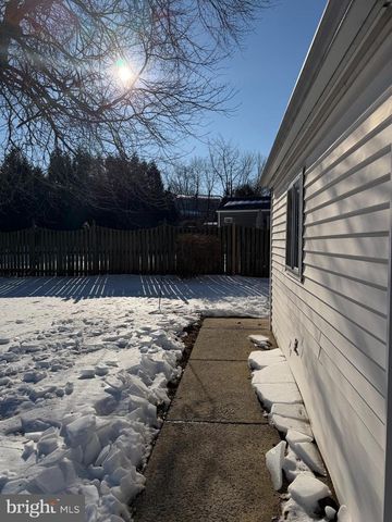 103 COLONIAL DR, Norristown, PA 19401