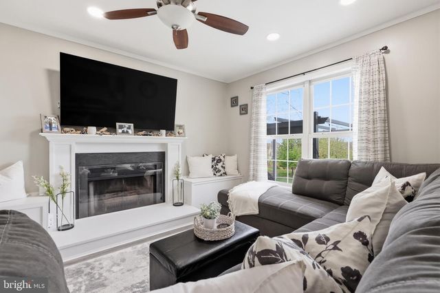 73 SARATOGA WAY, Harleysville, PA 19438