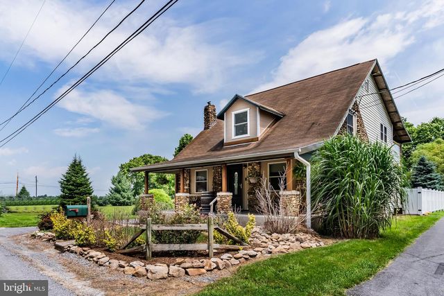 8 NAUGLE RD, Shippensburg, PA 17257