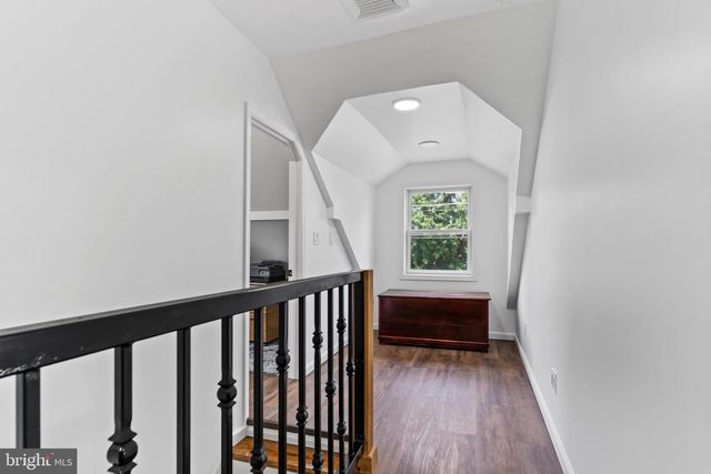 8 NAUGLE RD, Shippensburg, PA 17257