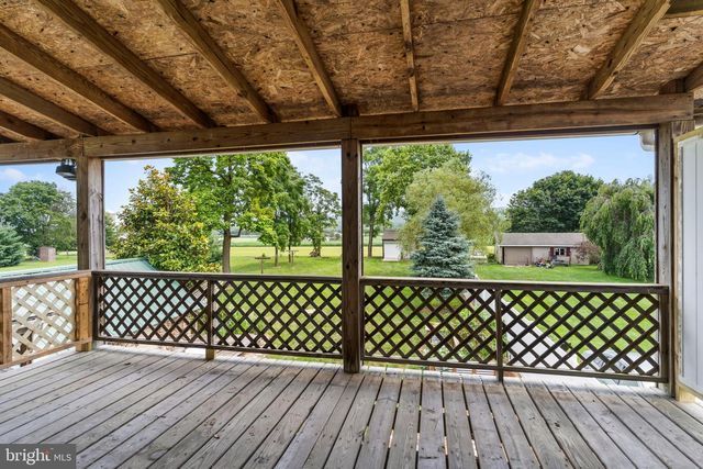8 NAUGLE RD, Shippensburg, PA 17257