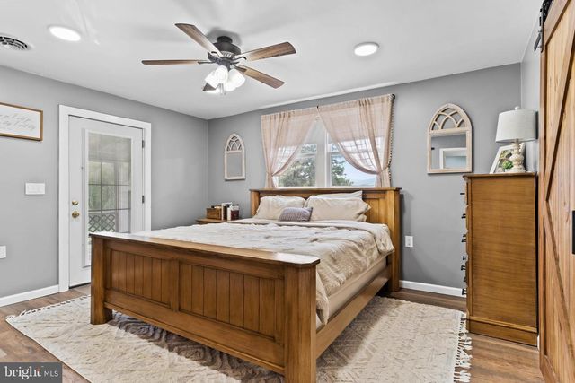 8 NAUGLE RD, Shippensburg, PA 17257
