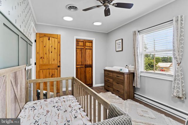 8 NAUGLE RD, Shippensburg, PA 17257