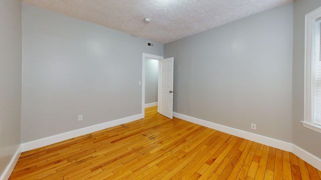 18 Rowell 2, Boston, MA 02125