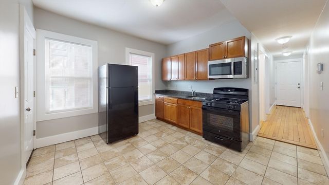 18 Rowell 2, Boston, MA 02125